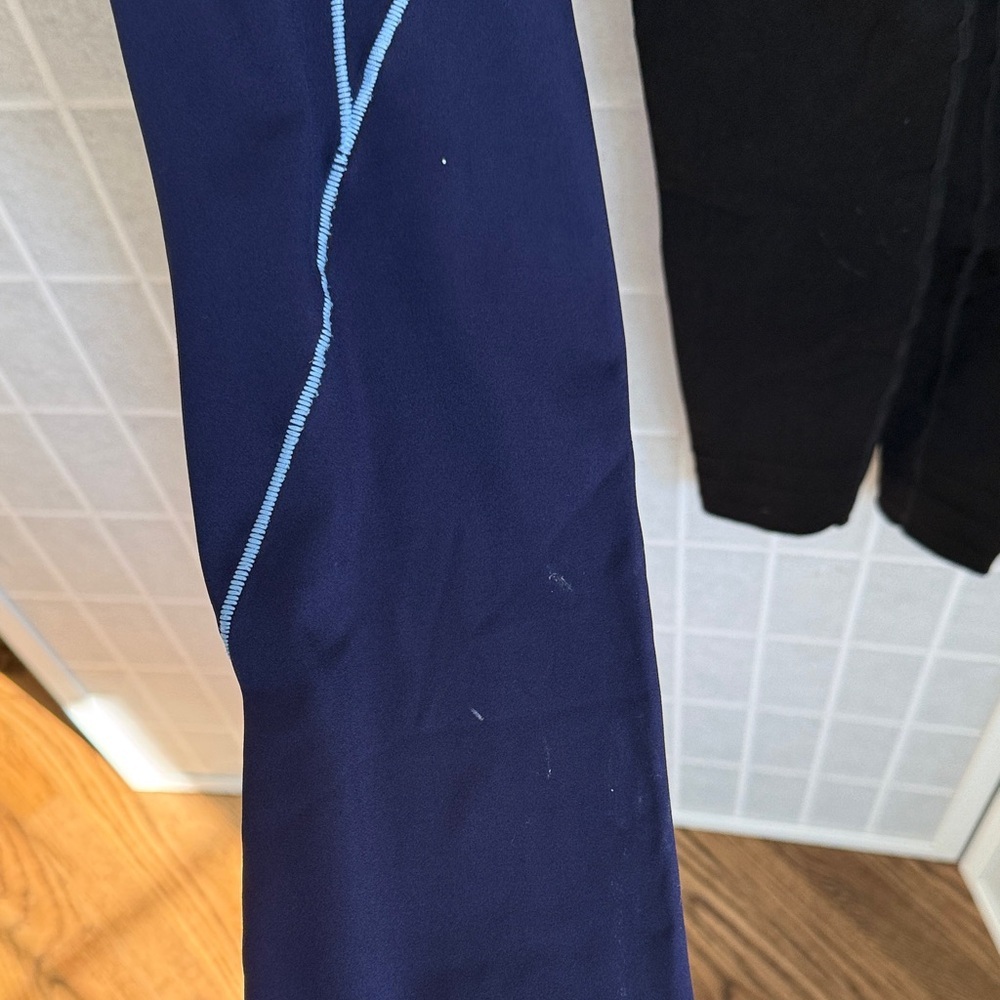 Two Pairs Fabletics Leggings Size Small - Picture 2 of 8